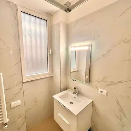 Double With Private Bathroom In Shared * Roma