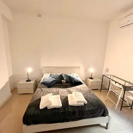 Double With Private Bathroom In Shared Проживание в семье